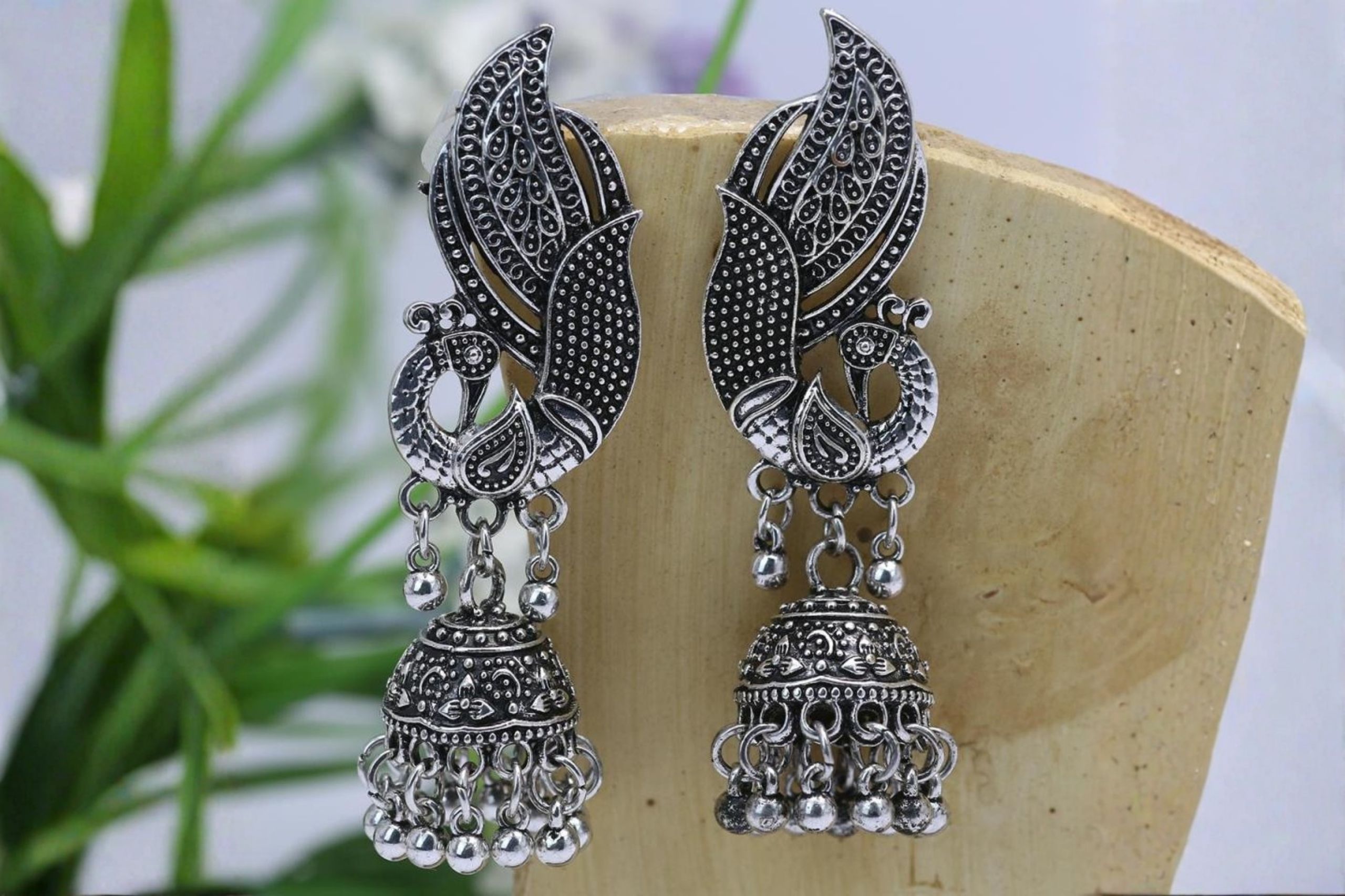 Earrings & Ear Accessories
