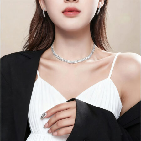 French Luxury Full Crystal Claw Chain Jewelry Set – Diamond Rhinestone Necklace & Earrings 2-Piece Set for Women